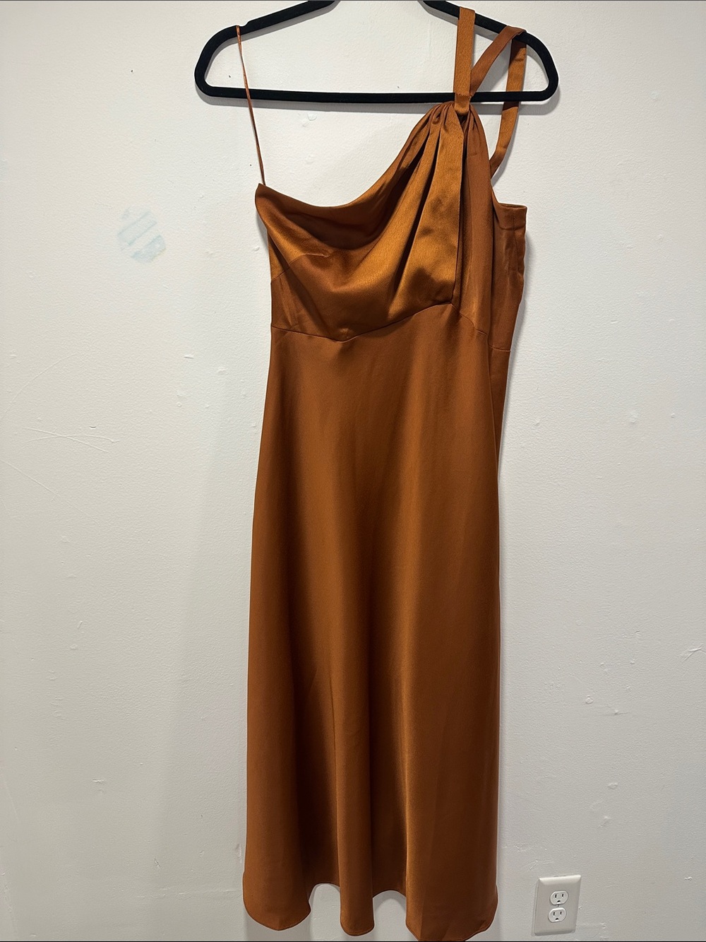 Just...Taylor One-Shoulder Satin Dress in Copper 272